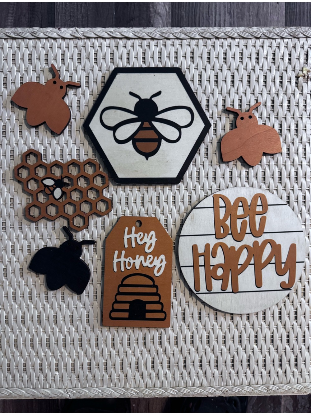 7PC Wooden Bee Decor Bundle